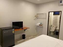 N&N HOUSE Laem Hin