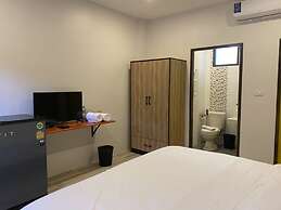 N&N HOUSE Laem Hin
