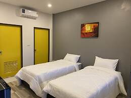 N&N HOUSE Laem Hin