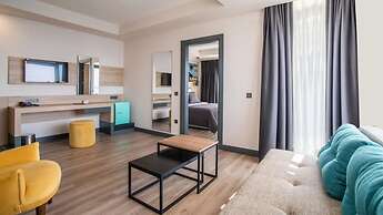 Maia Luxury Beach Hotel & Spa