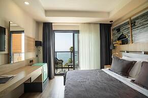 Maia Luxury Beach Hotel & Spa