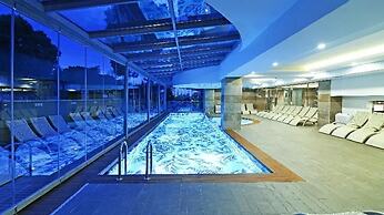 Maia Luxury Beach Hotel & Spa