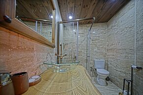 Vigneron Cave Hotel