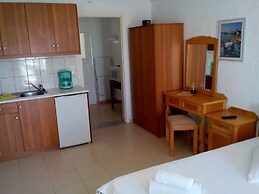 Art Studio Apartments