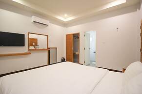 AKARD Private Villas Sattahip