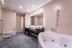 Bar Peepal Resort