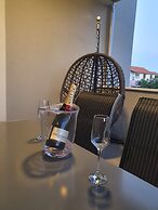 Q apartments