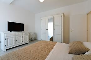 Q apartments