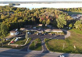 Champlain Motor Inn