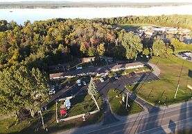 Champlain Motor Inn