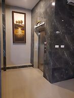 Ams Penthouse