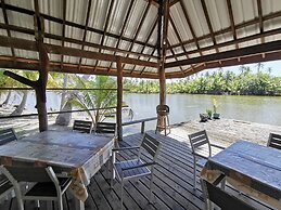 Aotera Guest House