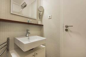 Comfortable Apartment in Campo Pequeno