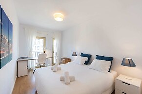 Comfortable Apartment in Campo Pequeno