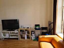 T13 Small Room