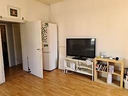 T13 Small Room