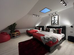 Art Pool Villa