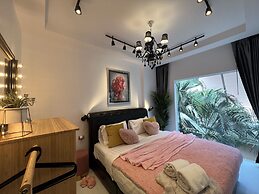 Art Pool Villa