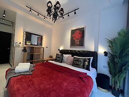 Art Pool Villa