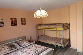 Haus Lila Welle