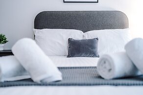 Hilltop Serviced Apartments - Piccadilly