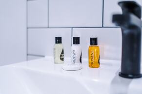 Hilltop Serviced Apartments - Piccadilly