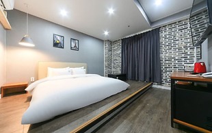 The Way Hotel