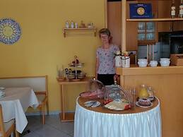 Privatzimmer & Ferienwohnungen Leeb