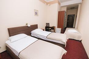 Aragon Hotel