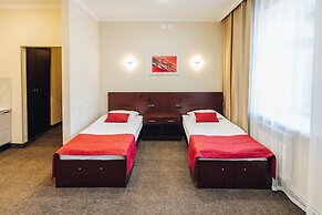 Hotel Red River