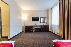 Hotel Red River