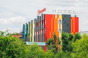 Hotel Red River