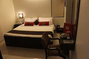 Hotel R K Palace