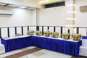 Hotel R K Palace