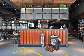 Moxy Hamburg City