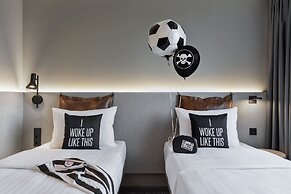 Moxy Hamburg City
