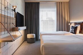 Moxy Hamburg City