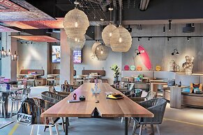 Moxy Hamburg City