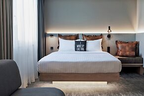 Moxy Hamburg City