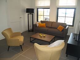 Spacious Holiday Home Near Amsterdam
