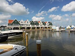 Detached Holiday Home Near Amsterdam