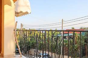 Antonia House