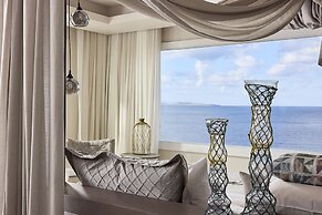Amazon Mykonos Resort & Spa
