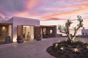 Amazon Mykonos Resort & Spa
