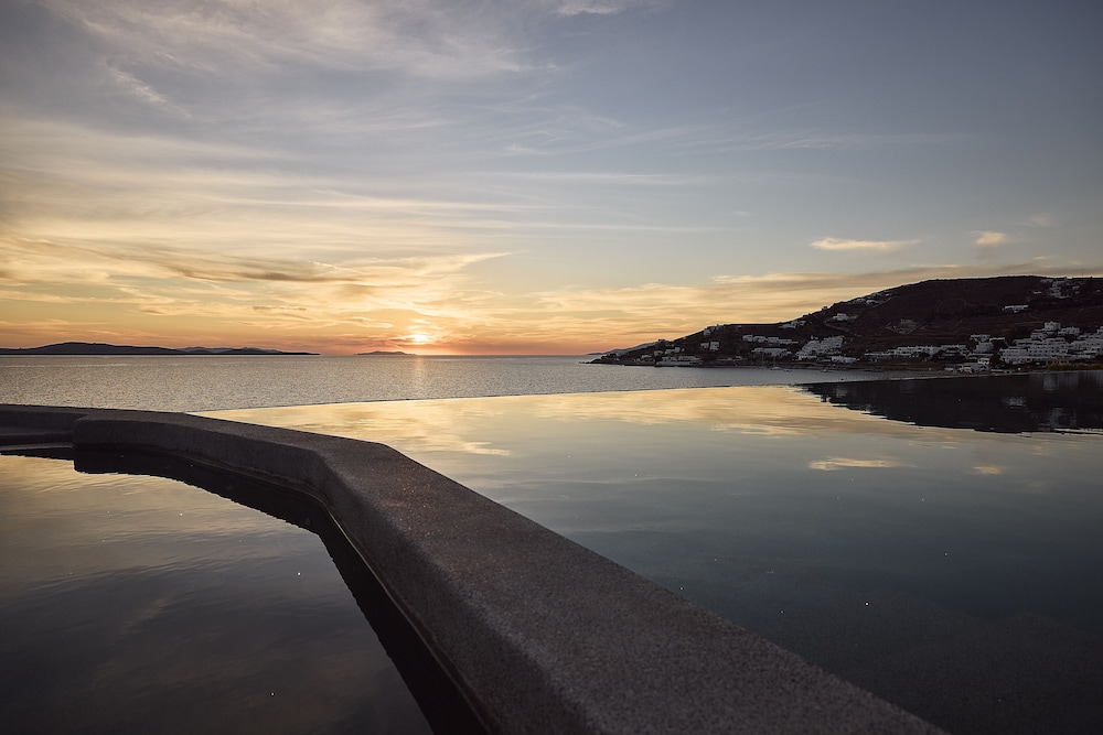 Amazon Mykonos Resort & Spa