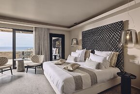 Amazon Mykonos Resort & Spa