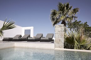 Amazon Mykonos Resort & Spa