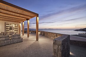 Amazon Mykonos Resort & Spa