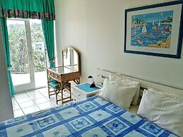 Claridges 106