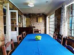 Whaleback Cottage